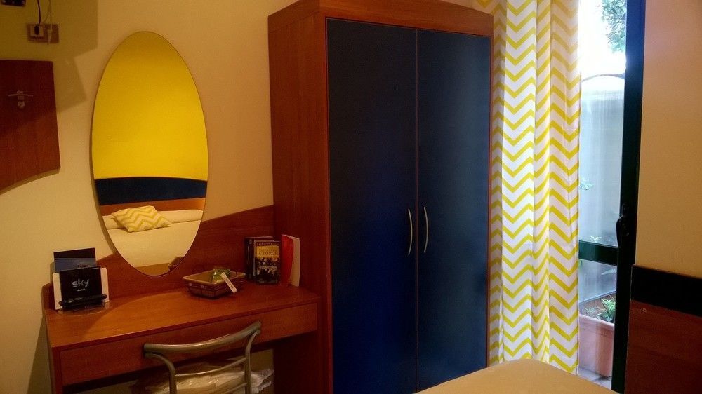 Hotel La Villetta Фиумичино Екстериор снимка