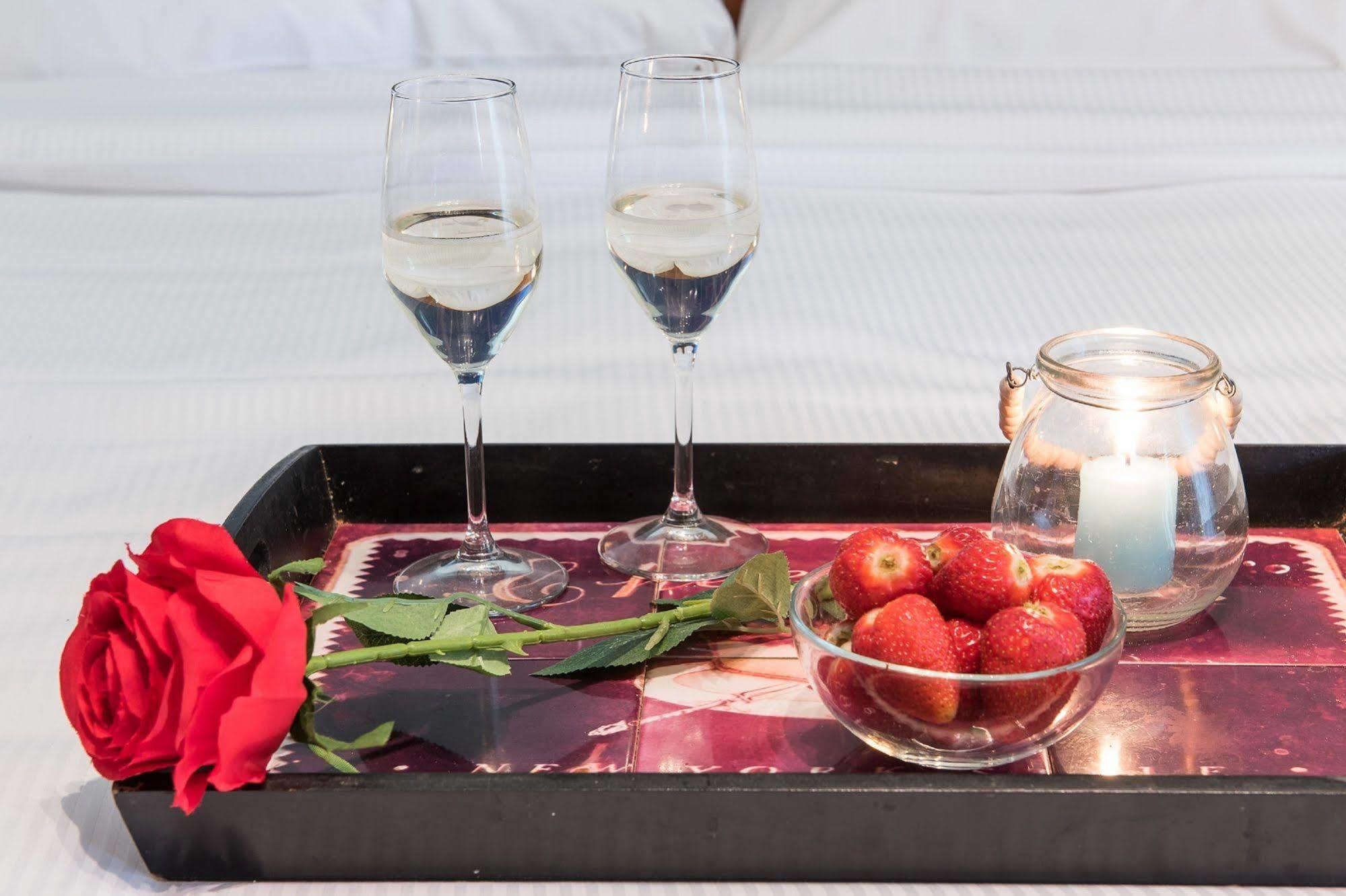 Hotel La Villetta Фиумичино Екстериор снимка